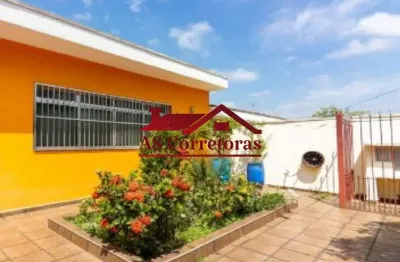 Casa térrea no jaguaribe com 230 m² de área construída.