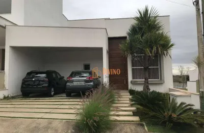 Elegante residência à venda no condomínio villagio di capri