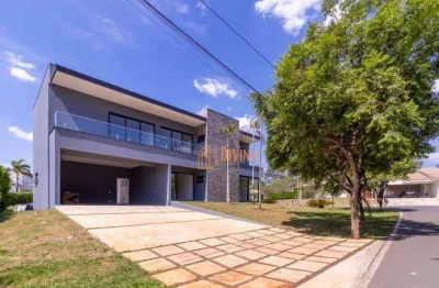 Luxuosa casa de alto padrão à venda no residencial lago azul