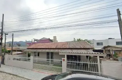 Casa com 3 quartos à venda na Rua 207, Morretes, Itapema