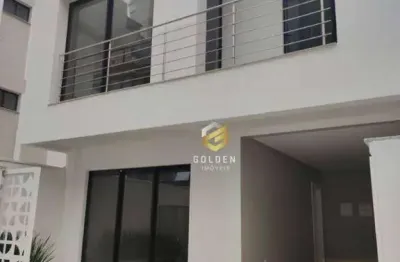 Sobrado com 3 dormitórios à venda, 220 m² por R$ 3.700.000,00 - Centro - Balneário Camboriú/SC