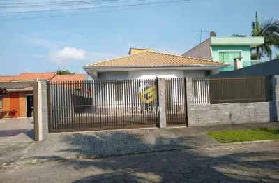 Casa com 3 dormitórios à venda, 140 m² por R$ 1.400.000,00 - São Francisco - Camboriú/SC