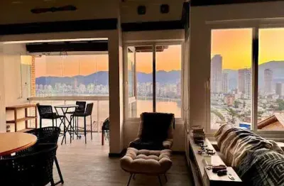Casa com 3 dormitórios à venda, 220 m² por r$ 2.500.000,00 - canto da praia - itapema/sc
