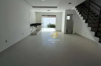 Sobrado com 3 dormitórios sendo 1 suíte à venda, 101 m² por r$ 690.000 - santa regina - camboriú/sc