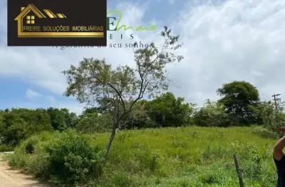 Terreno à venda no Jacaroá, Maricá 
