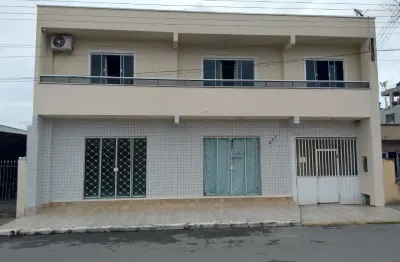 Excelente casa em camboriú, no bairro monte alegre!