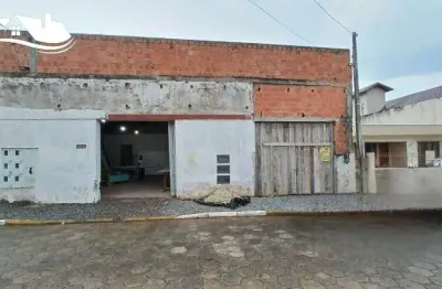 Oportunidade de renda extra galpão   02 apartamentos em camboriú no bairro tabuleiro