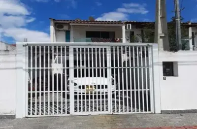 Sobrado com 2 dormitórios à venda, são francisco de assis, camboriu - sc