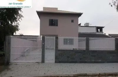 Linda casa em camboriú no bairro são francisco de assis com 03 dormitórios