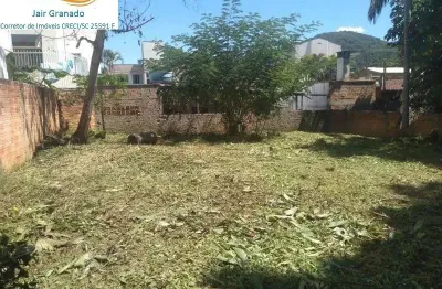 Oportunidade para construtores e investidores terreno com 3.000 metros