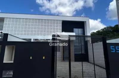Sobrado com 3 dormitórios sendo 1 suíte e 2 vagas , rio pequeno, camboriu - sc