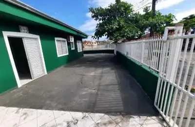 Casa com 3 quartos à venda na Avenida Vinte e Nove de Abril, 763, Centro, Guaratuba