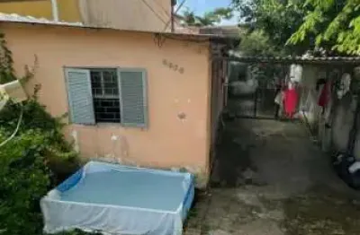 Terreno à venda no camaquã, porto alegre  por r$ 300.000