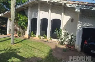 Casa com 5 quartos à venda na vila assunção, porto alegre  por r$ 1.277.000