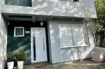 Casa em condomínio fechado com 2 quartos à venda no guarujá, porto alegre  por r$ 599.000