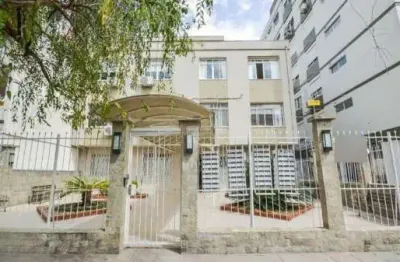 Apartamento com 2 quartos para alugar no menino deus, porto alegre  por r$ 2.000