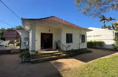 Casa com 4 quartos à venda na tristeza, porto alegre  por r$ 1.385.000