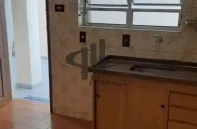 Casa com 2 quartos à venda na Rua Castro Alves, Cerâmica, São Caetano do Sul