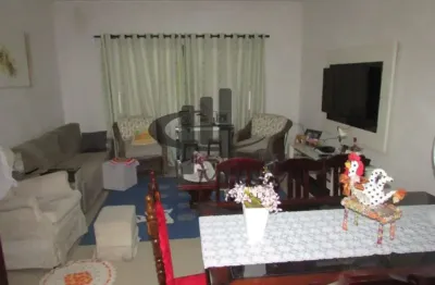 Casa com 4 quartos à venda na Clovis Bevilacqua, R, Cerâmica, São Caetano do Sul