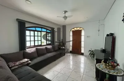 Casa com 2 quartos à venda na Rua Arapuã, Santa Maria, São Caetano do Sul