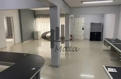 Casa com 6 quartos para alugar na Rua Votorantim, Barcelona, São Caetano do Sul