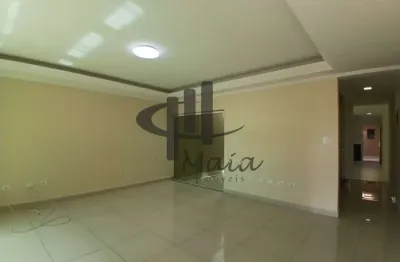 Casa com 3 quartos para alugar na Avenida Senador Roberto Simonsen, Centro, São Caetano do Sul