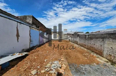Terreno à venda na Rua Tenente Antônio João, Cerâmica, São Caetano do Sul