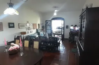 Casa linda super bem localizada melhor bairro de itanhaém