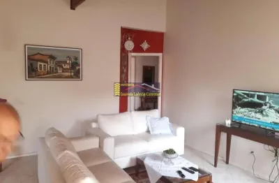 Casa à venda em valinhos sp, na região do shopping valinhos r$ 750mil (aceita financiamento ou consórcio)