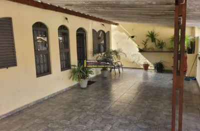 Casa a venda em valinhos / sp. - 3 dorms. 3 vagas -r$ 550mil. permuta em apartamento com elevador e aceita financiamento