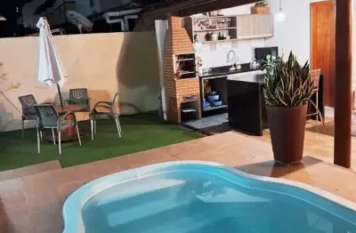 Excelente 4 suítes, piscina privativa e espaço gourmet.