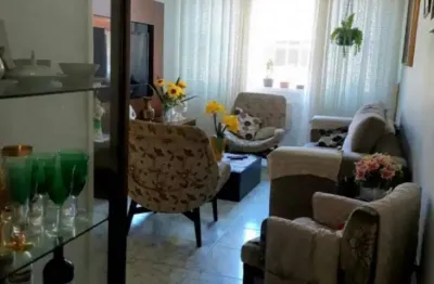Dois dormitórios com área de serviço, garagem garantida. condomínio baixo.