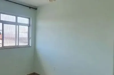Dois dormitórios com área de serviço em muito bom preço e bem conservado.