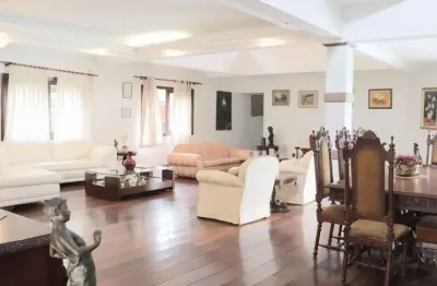 Casa de alto padrão no morro santa terezinha de 700 m2