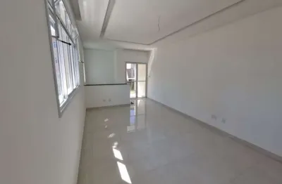 Casas novas com três dormitórios e suíte. salas amplas. vale