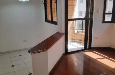 1 dormitório. uma quadra da praia. lazer, portaria, elevador