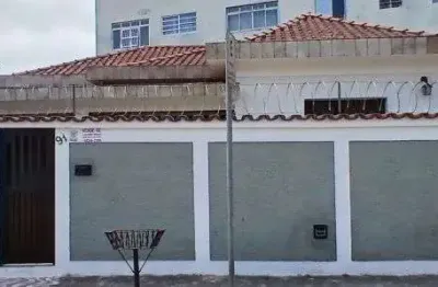 Casa ampla em são vicente. 4 dormitórios no total. excelente