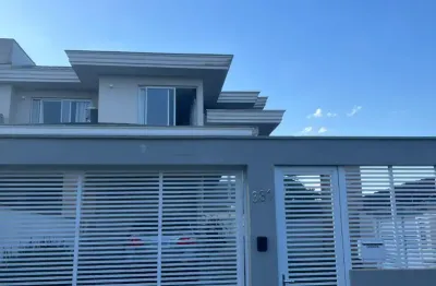 Lindo sobrado de alto padrão para locação no bairro floresta em jonville sc