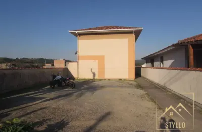 Excelente sobrado localizado no loteamento horto  forquilhas / são josé