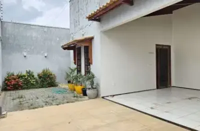 Casa térrea ampla com espaçosa área gourmet em barbalha (ce)