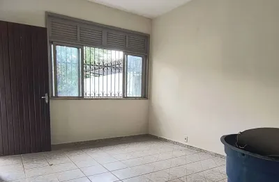 Casa com 2 quartos à venda na Rua Padre Peroneille, 171, Jardim América, Rio de Janeiro