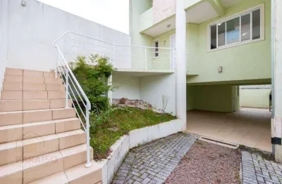 Sobrado com 3 dormitórios para locação no Uberaba - Curitiba/PR