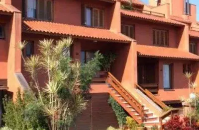 Casa em condomínio fechado com 3 quartos à venda na avenida cai, 735, cristal, porto alegre por r$ 1.820.000