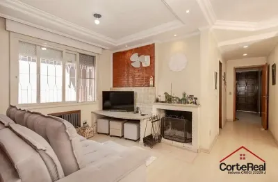 Casa com 4 quartos à venda na rua doutor barcelos, 1970, camaquã, porto alegre por r$ 600.000