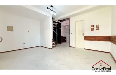 Casa com 3 quartos à venda na avenida monte cristo, 100, vila nova, porto alegre por r$ 228.000