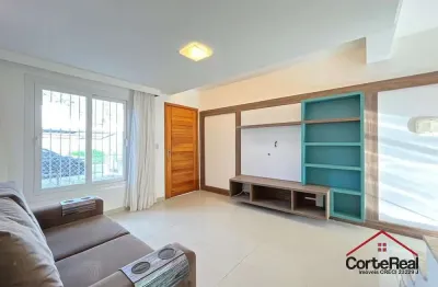 Casa com 2 quartos à venda na rua irmão jaime biazus, 231, guarujá, porto alegre por r$ 325.000