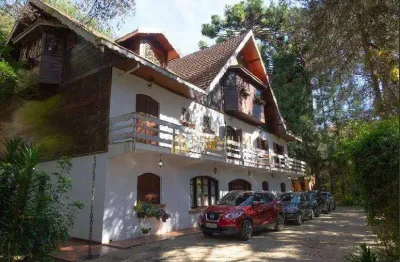 Sobrado com 7 dormitórios à venda, 924 m² por r$ 3.500.000,00 - jaguaribe - campos do jordão/sp