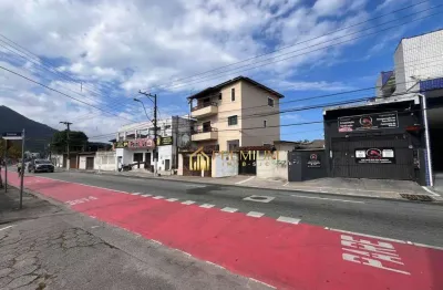 Casa com 4 dormitórios à venda, 200 m² por r$ 1.600.000,00 - centro - caraguatatuba/sp