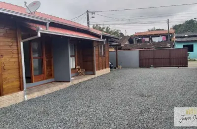 Terreno com 4 casas mistas, madeira tratada e alvenaria, com 2 quartos cada