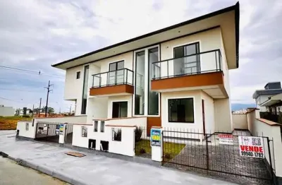 Casa com 2 quartos à venda na Avenida Nielsen Ubiratã Delfino José, 1, Caminho Novo, Palhoça